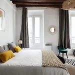 Magnifique Appartement Au Centre De Paris 44